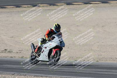 media/Oct-30-2025-Racers Edge (Thu) [[dabbdaf680]]/3-B Group/Session 2 (Bowl Exit)/